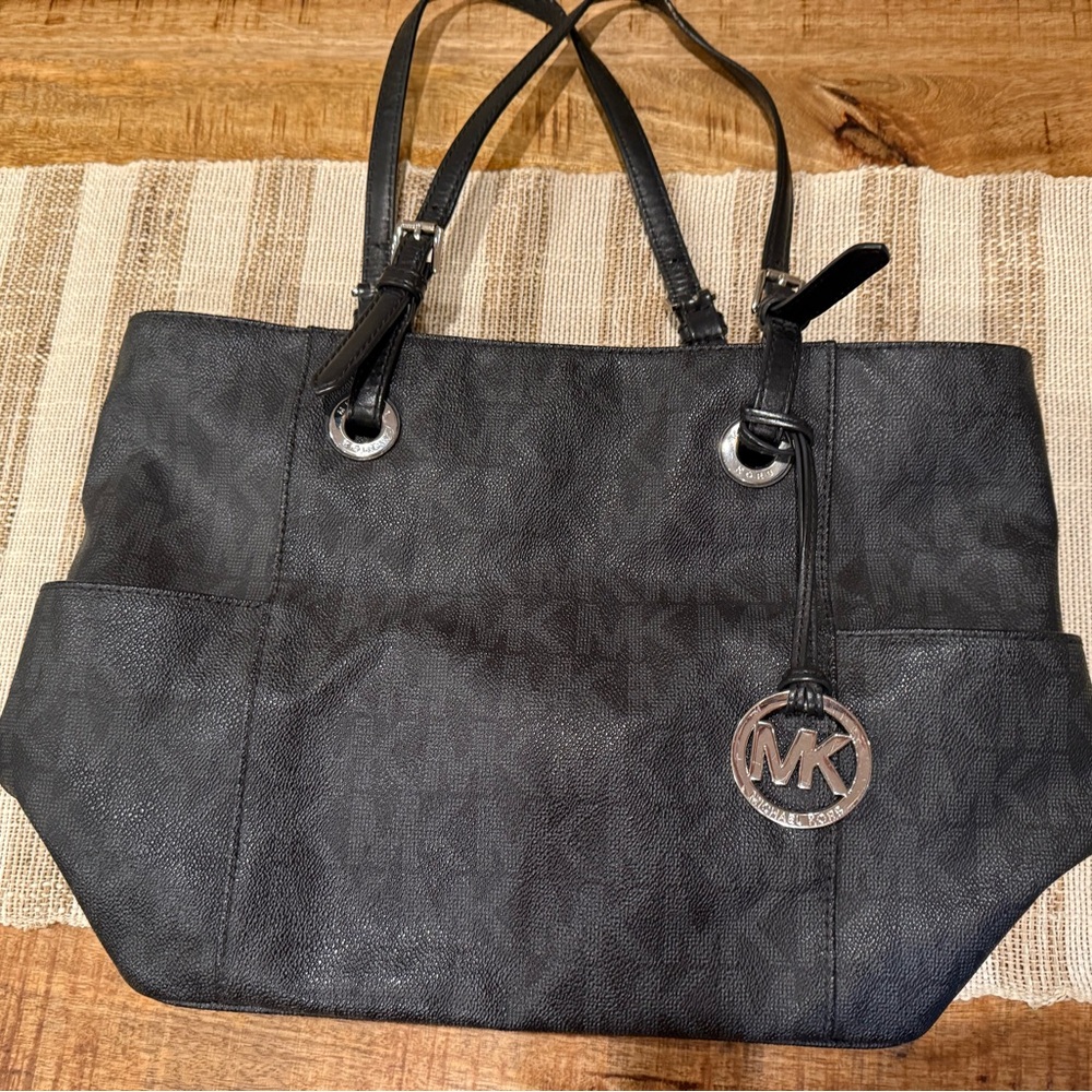 Michael Kors Black Signature Tote